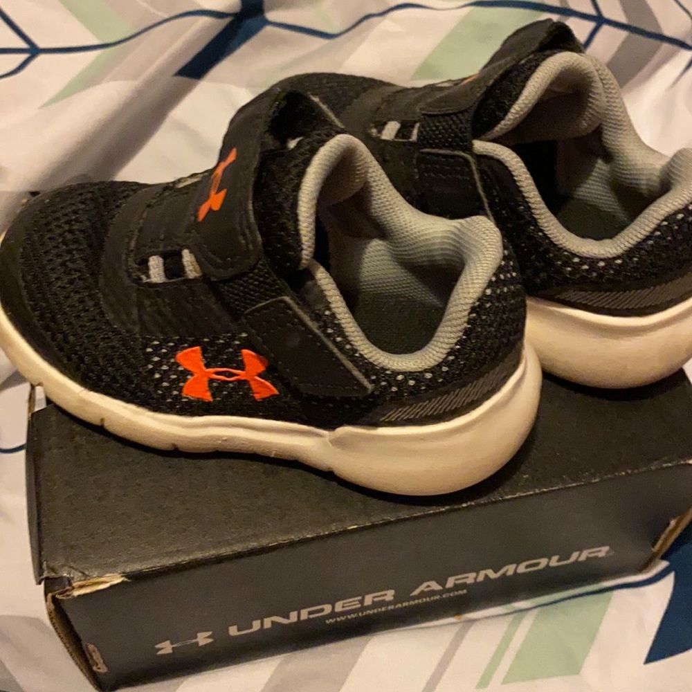 Toddler size 5 shoes